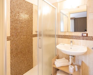 duomo-boutique-hotel-camere-black-room-009.jpg